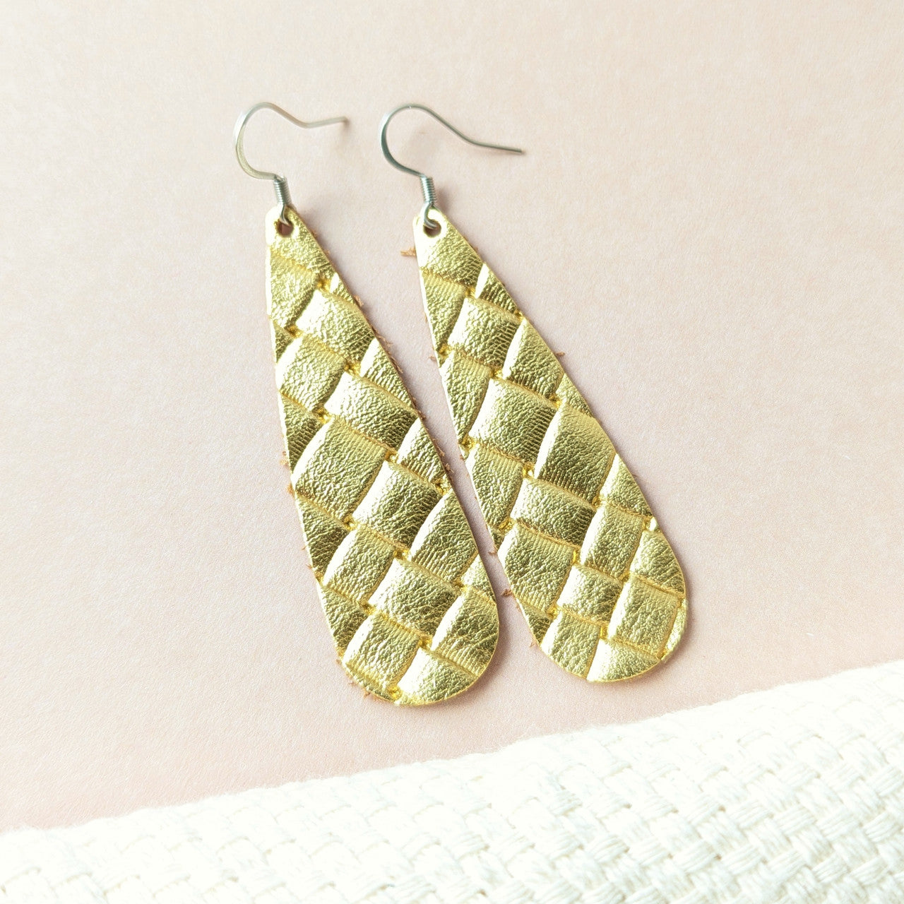 Weaved Gold Tear Drop Earring