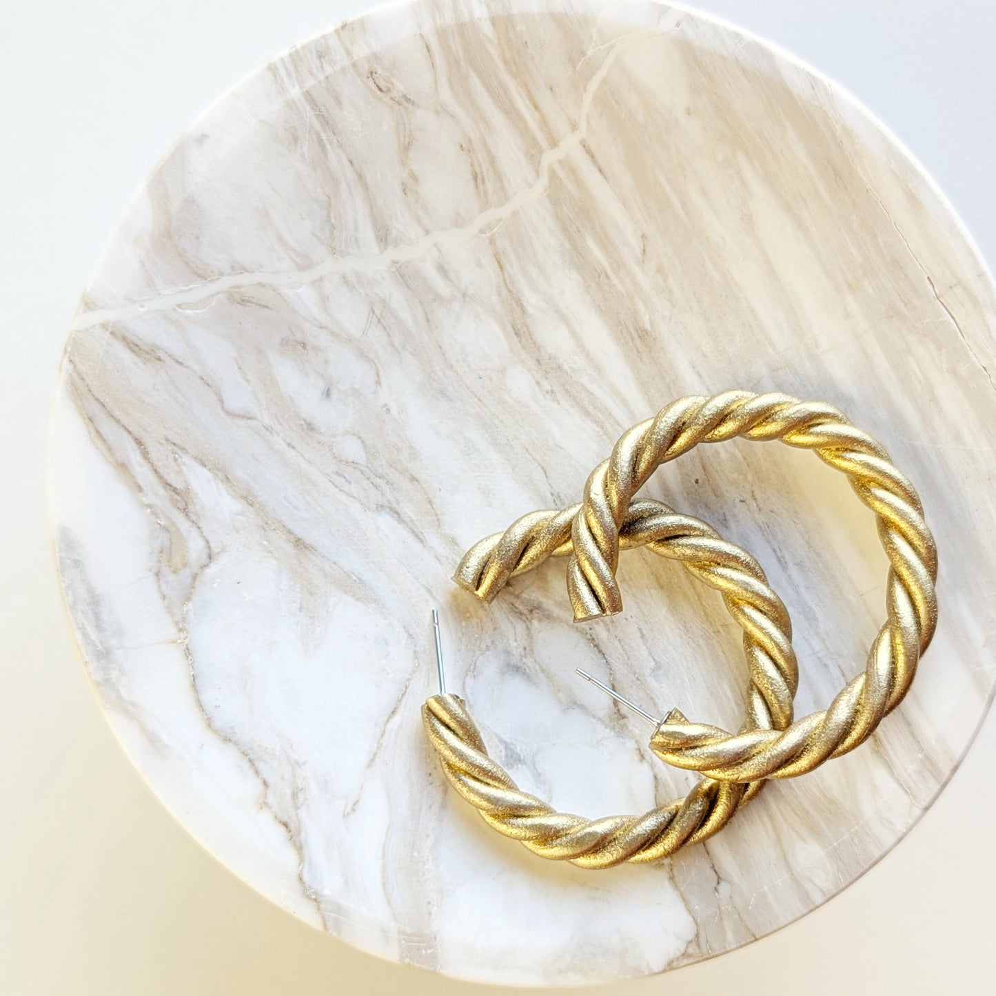 Richelle Clay Hoop Earring