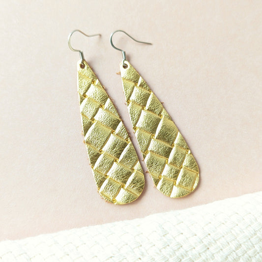 Weaved Gold Tear Drop Earring
