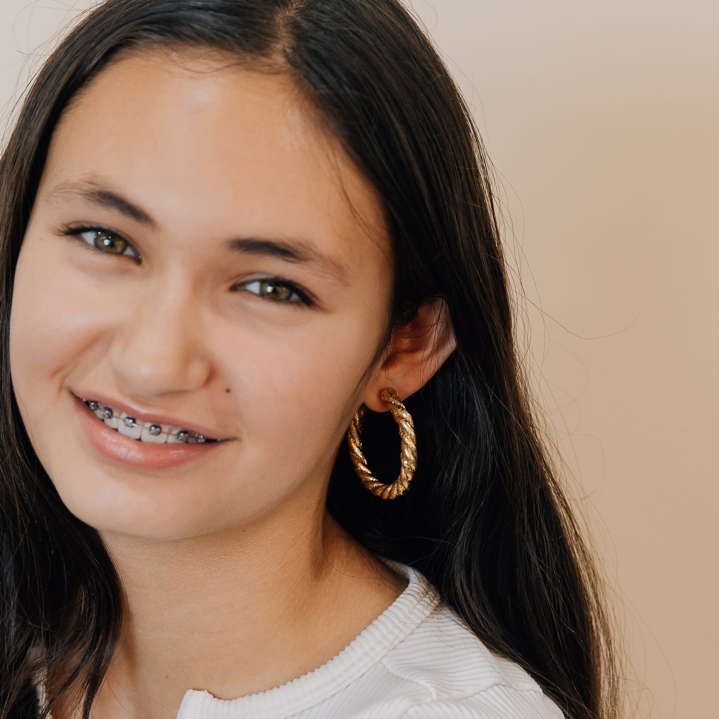 Richelle Clay Hoop Earring